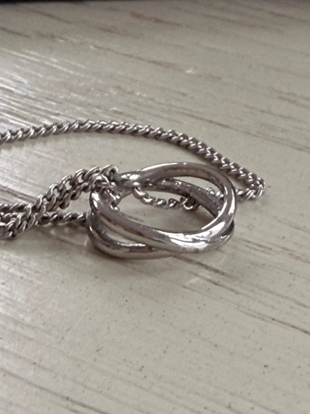 Peter Thomas Roth Sterling Silver Ribbon Loop Necklace with Box & COA R - Picture 1 of 6